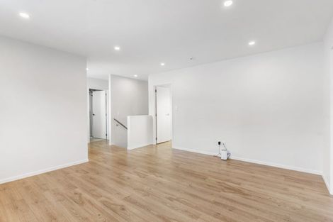 Photo of property in 39a Cutler Street, New Lynn, Auckland, 0600