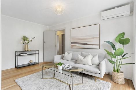 Photo of property in 1/12 Craigbank Avenue, New Lynn, Auckland, 0600