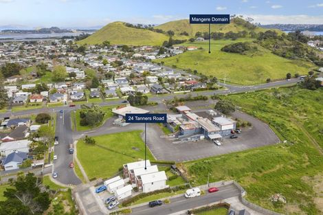 Photo of property in 24 Tanners Road, Mangere Bridge, Auckland, 2022