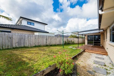 Photo of property in 110a Royal Road, Massey, Auckland, 0614