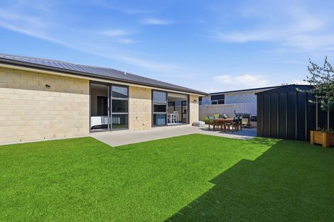 Photo of property in 3 Piata Street, Papamoa Beach, Papamoa, 3118