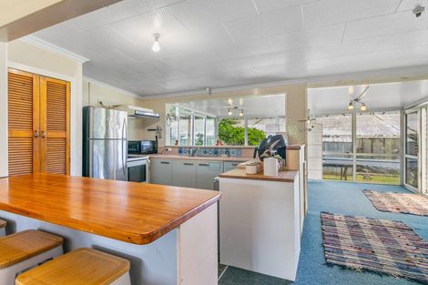 Photo of property in 366 Arapaepae Road South, Levin, 5571