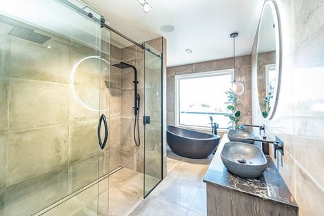 Photo of property in 24 Golf Vue Place, Castlecliff, Whanganui, 4501