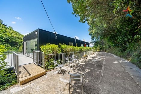 Photo of property in 18 Korokoro Road, Korokoro, Lower Hutt, 5012