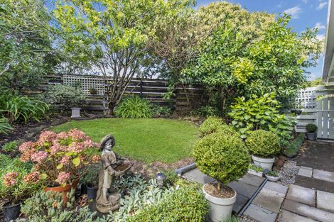 Photo of property in 2/61 Watea Road, Torbay, Auckland, 0630