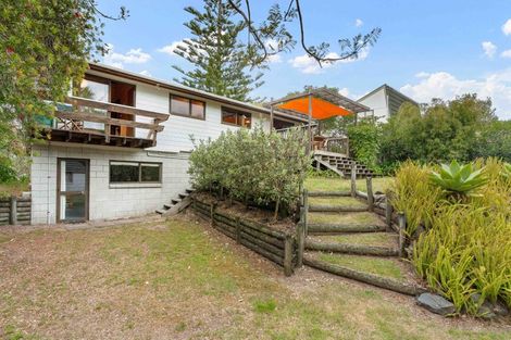 Photo of property in 33 Dunlop Drive, Pauanui, Hikuai, 3579