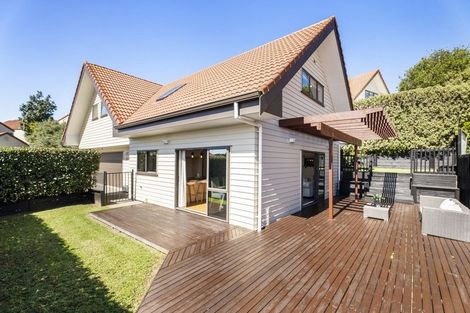 Photo of property in 1a Parkwood Crescent, Gulf Harbour, Whangaparaoa, 0930