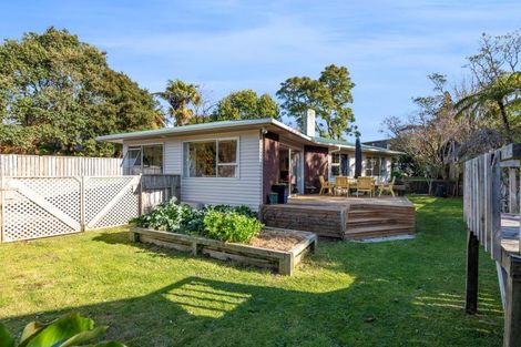 Photo of property in 5a Marina Grove, Frankleigh Park, New Plymouth, 4310
