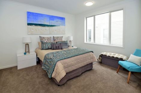 Photo of property in 45 Panorama Heights, Orewa, 0931