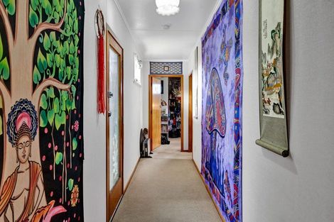 Photo of property in 6 Charles Major Place, Hawera, 4610