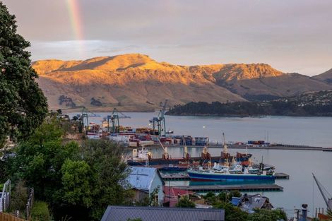 Photo of property in 21 Bridle Path, Lyttelton, 8082