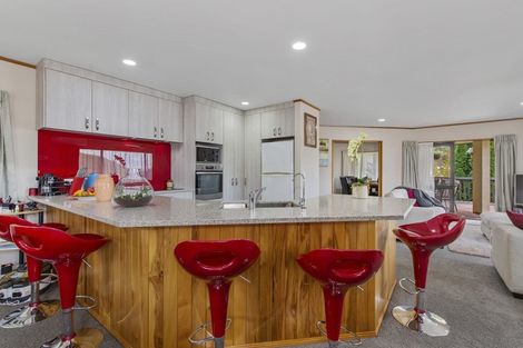 Photo of property in 2 Forest Place, Lynmore, Rotorua, 3010