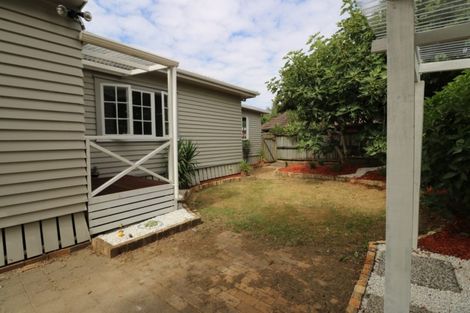 Photo of property in 23 Taylor Terrace, St Andrews, Hamilton, 3200