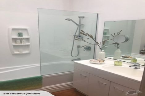 Photo of property in 16 Russell Terrace, Newtown, Wellington, 6021