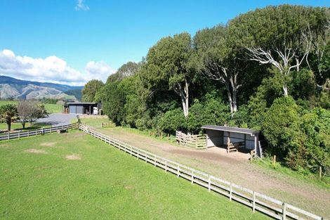 Photo of property in 207 Takapu Road, Manakau, Levin, 5573