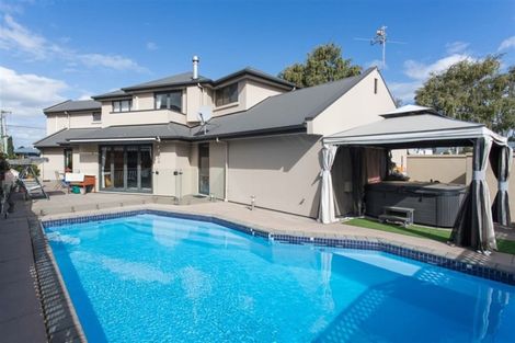 Photo of property in 183 Withells Road, Avonhead, Christchurch, 8042