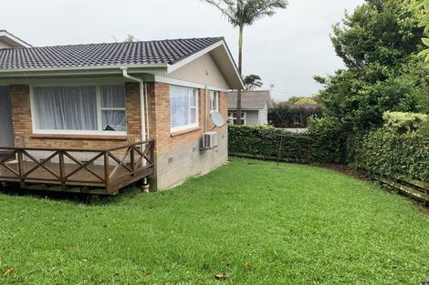 Photo of property in 2/30 Sunnynook Road, Sunnynook, Auckland, 0620