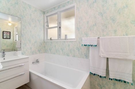 Photo of property in 13 Sapphire Place, Pukehangi, Rotorua, 3015