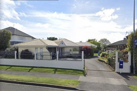 Photo of property in 32 Easton Way, Levin, 5510