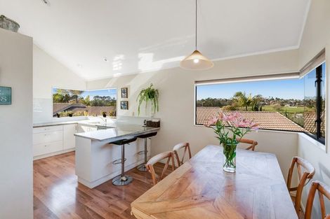 Photo of property in 5 Rifleman Rise, Unsworth Heights, Auckland, 0632