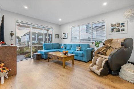 Photo of property in 8 Camp X Place, Whenuapai, Auckland, 0618