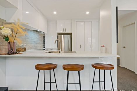 Photo of property in 12/30 John Jennings Drive, Oteha, Auckland, 0632