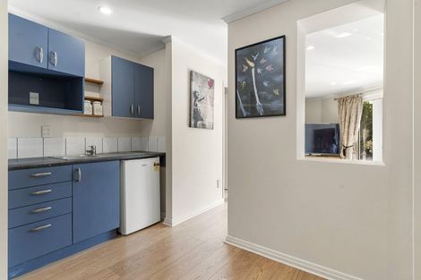 Photo of property in 21 Brooke Ridge Rise, East Tamaki Heights, Auckland, 2016