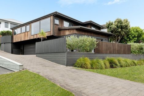 Photo of property in 15a Oceanview Road, Mount Maunganui, 3116