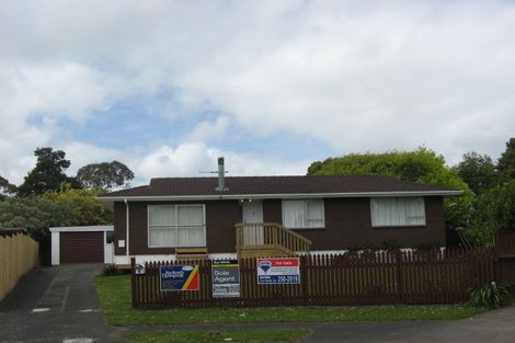 Photo of property in 8 Glennis Place, Clendon Park, Auckland, 2103