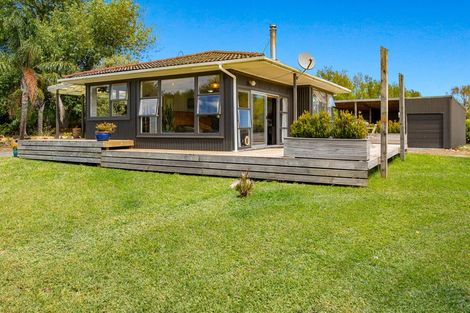Photo of property in 1180 Oneriri Road, Kaiwaka, 0573