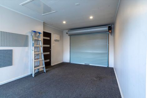 Photo of property in 1/10 Bolton Street, Blockhouse Bay, Auckland, 0600