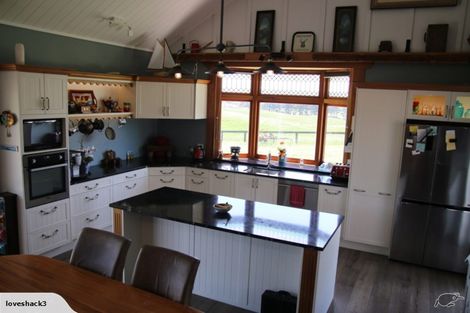 Photo of property in 323 Karioitahi Road, Karioitahi, Waiuku, 2683