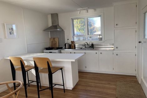 Photo of property in 8 Barrett Place, Carterton, 5713