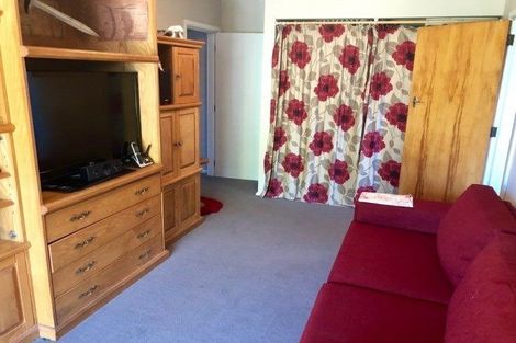 Photo of property in 5 Watkins Drive, Rangiora, 7400