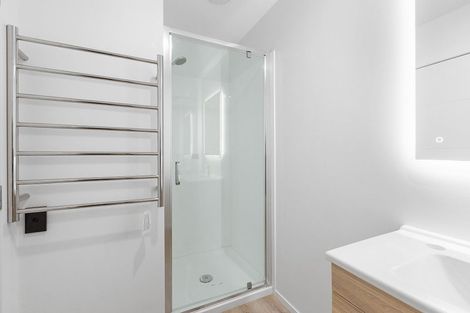 Photo of property in 2/3 Vesty Avenue, Hillcrest, Hamilton, 3216