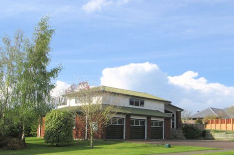 Photo of property in 6 Gareth Place, Lynmore, Rotorua, 3010