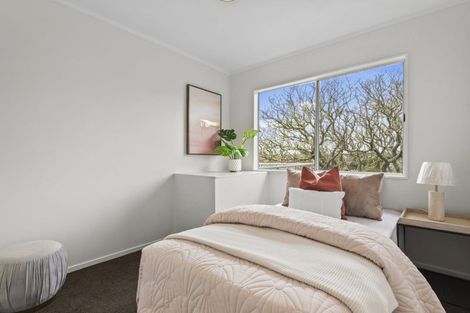 Photo of property in 92 Stapleford Crescent, Browns Bay, Auckland, 0630