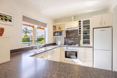 Photo of property in 13 Westminster Avenue, Tamatea, Napier, 4112