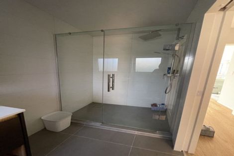 Photo of property in 18a Hazel Glen, Bayview, Auckland, 0629