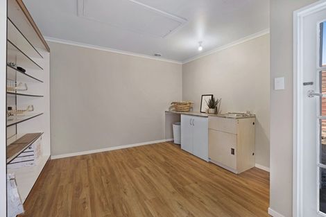 Photo of property in 5 Hereford Street, Riversdale, 9776