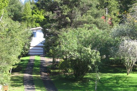 Photo of property in 155 Laingholm Drive, Laingholm, Auckland, 0604