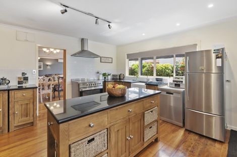 Photo of property in 12 Rata Road, Raumati Beach, Paraparaumu, 5032