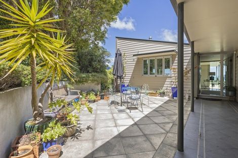 Photo of property in 22 Howard Road, Point Howard, Lower Hutt, 5013