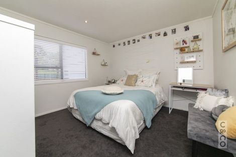 Photo of property in 6 Trigg Road, Huapai, Kumeu, 0810