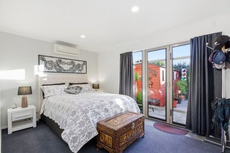 Photo of property in 2 Thornlea Drive, Welcome Bay, Tauranga, 3112