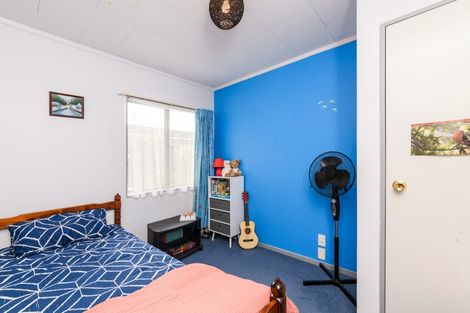Photo of property in 72 Geraldine Crescent, Cloverlea, Palmerston North, 4412