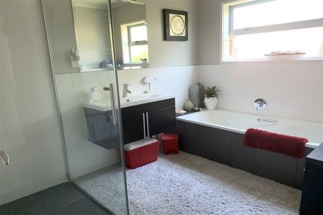 Photo of property in 7 Azores Way, Welcome Bay, Tauranga, 3112