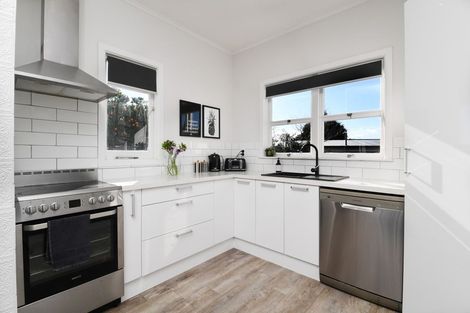 Photo of property in 243 Fraser Street, Te Awamutu, 3800