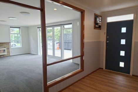 Photo of property in 15 Matuku Street, Heretaunga, Upper Hutt, 5018