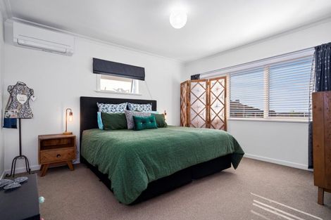 Photo of property in 12a Seaview Road, Otumoetai, Tauranga, 3110